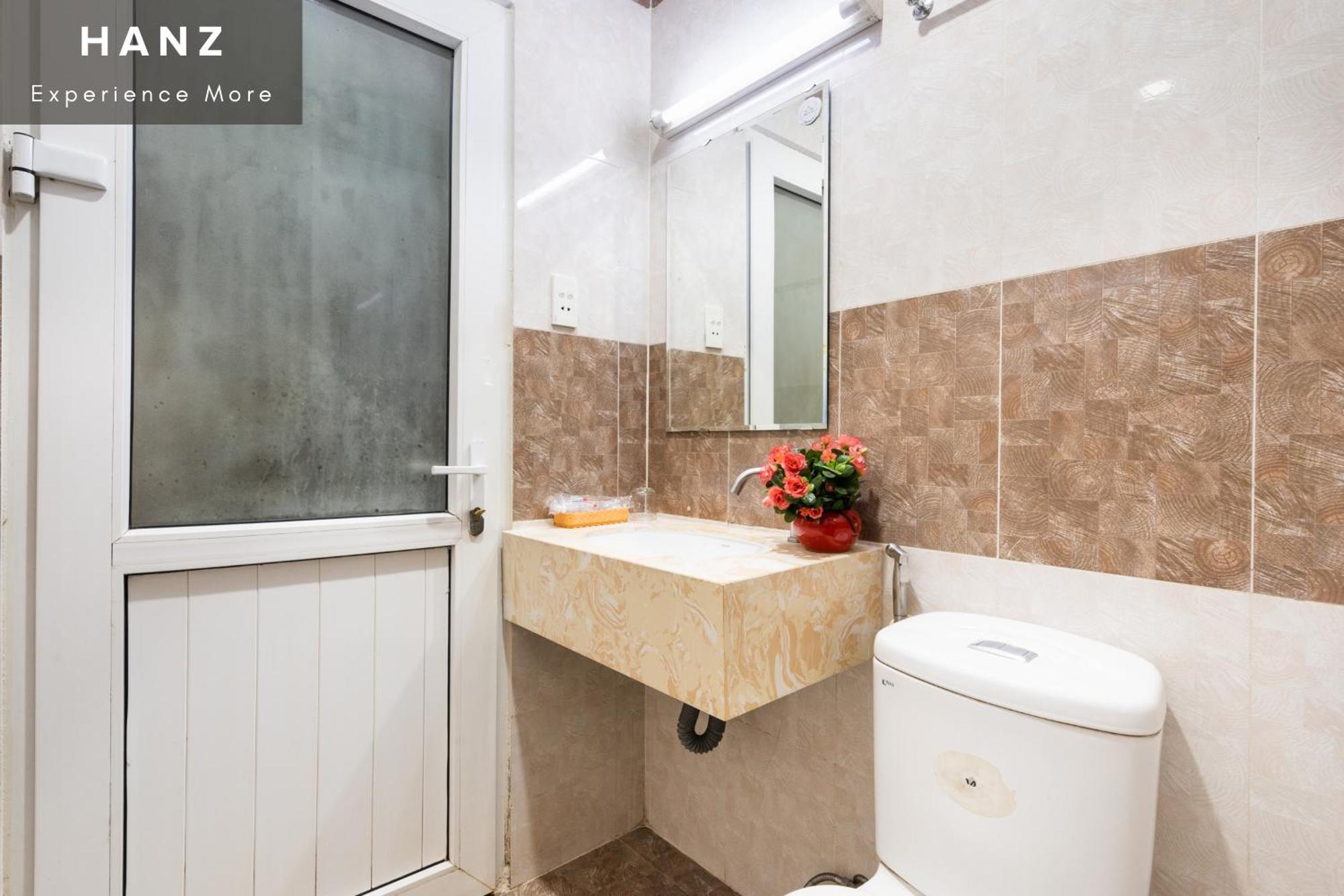 Hanz Queen Airport Hotel Saigon Ho Chi Minh City Room photo