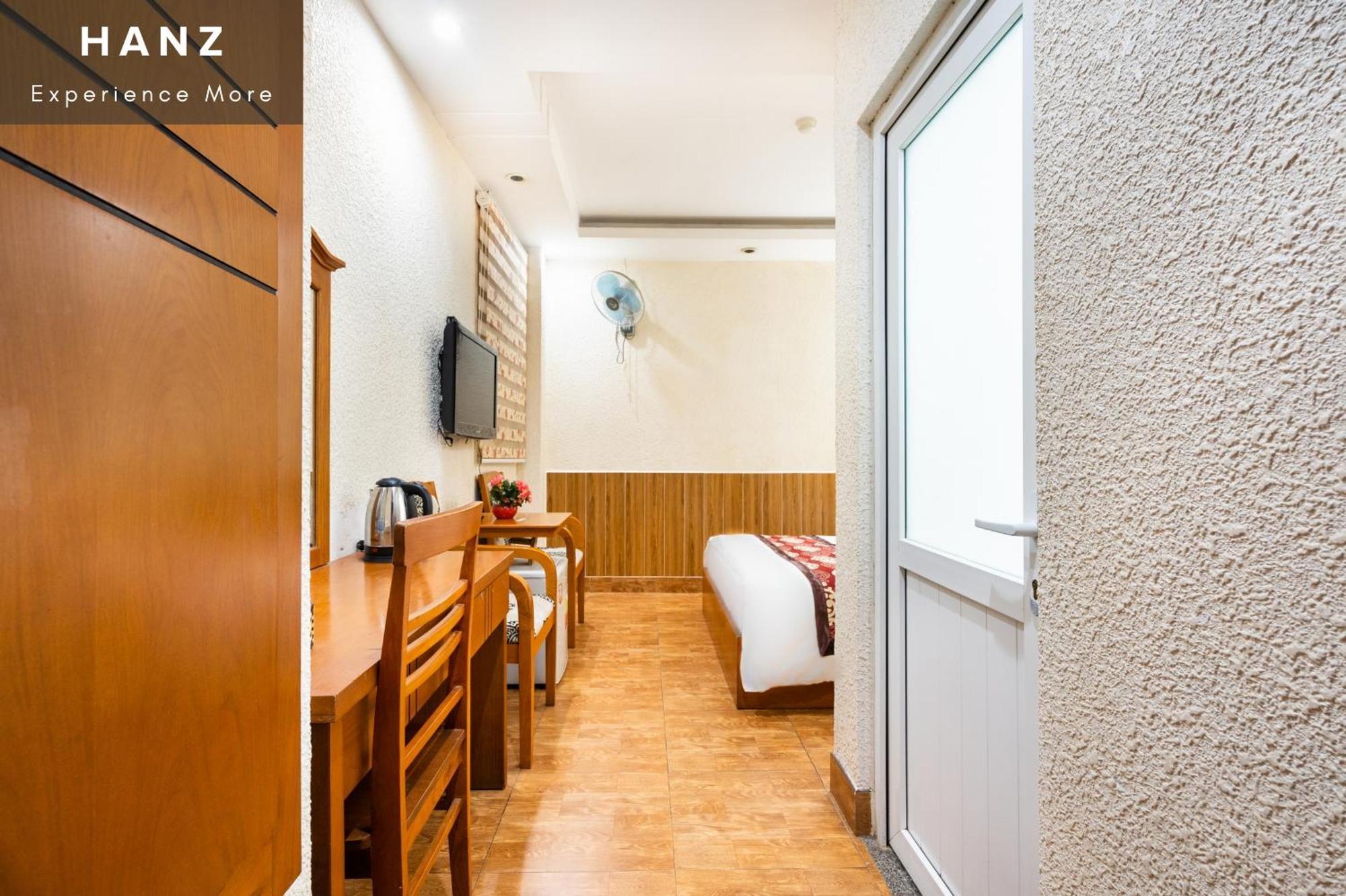 Hanz Queen Airport Hotel Saigon Ho Chi Minh City Room photo